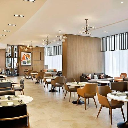 Hilton Garden Inn Dubai Business Bay Étterem fotó